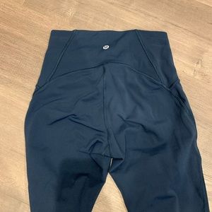 LULULEMON CROPPED TRAIN TIMES LEGGINGS